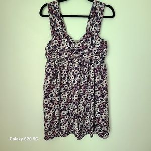 Entro dress size Medium  colors pink, navy blue  white, orange.